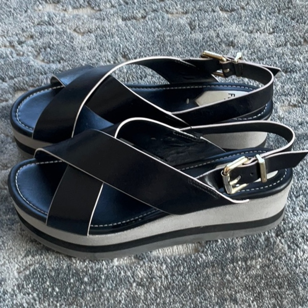 Fendi rubber sole criss crossed sandals
